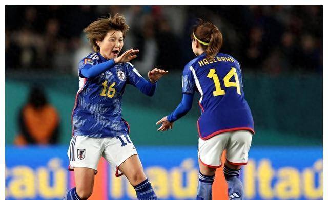 【华体网】亚运女足奖牌赛：朝鲜女足一鸣惊人，中国女足卧薪尝胆