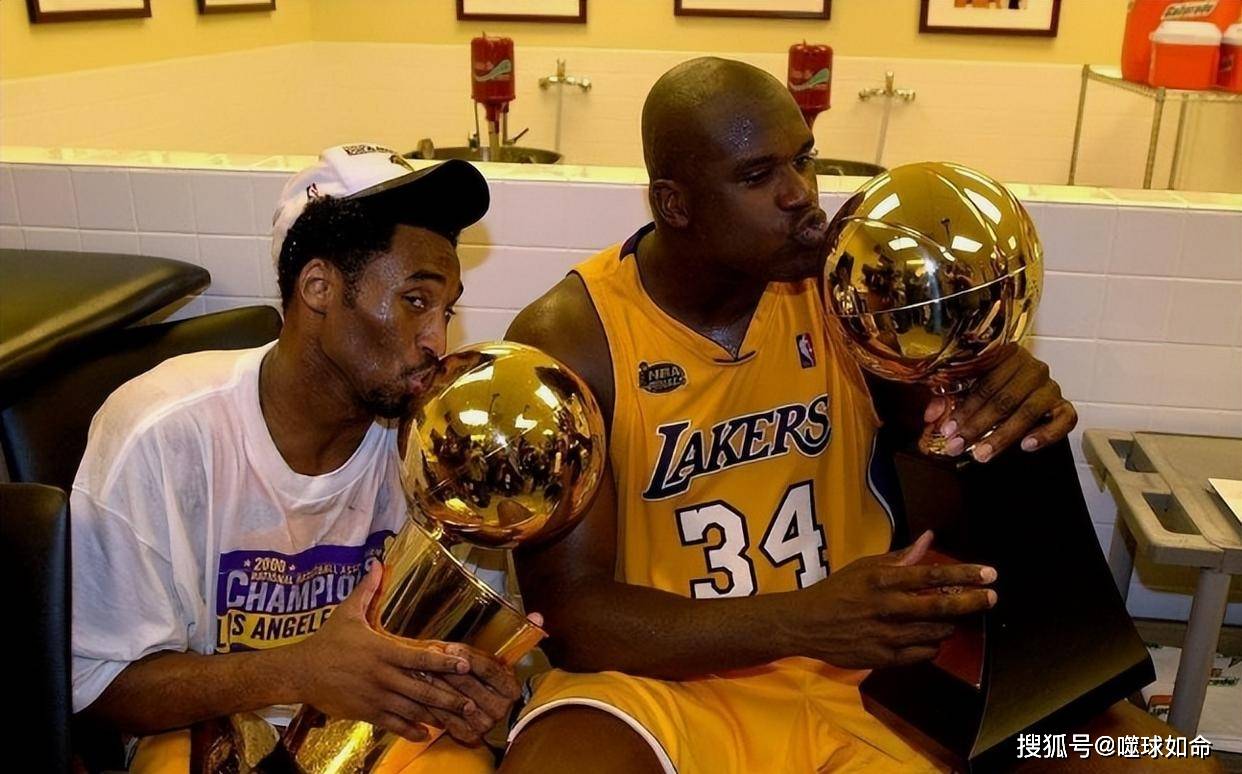 【华体网】科尔：乔丹之后，NBA能称得上超巨的只有2人，剩余4人是巨星