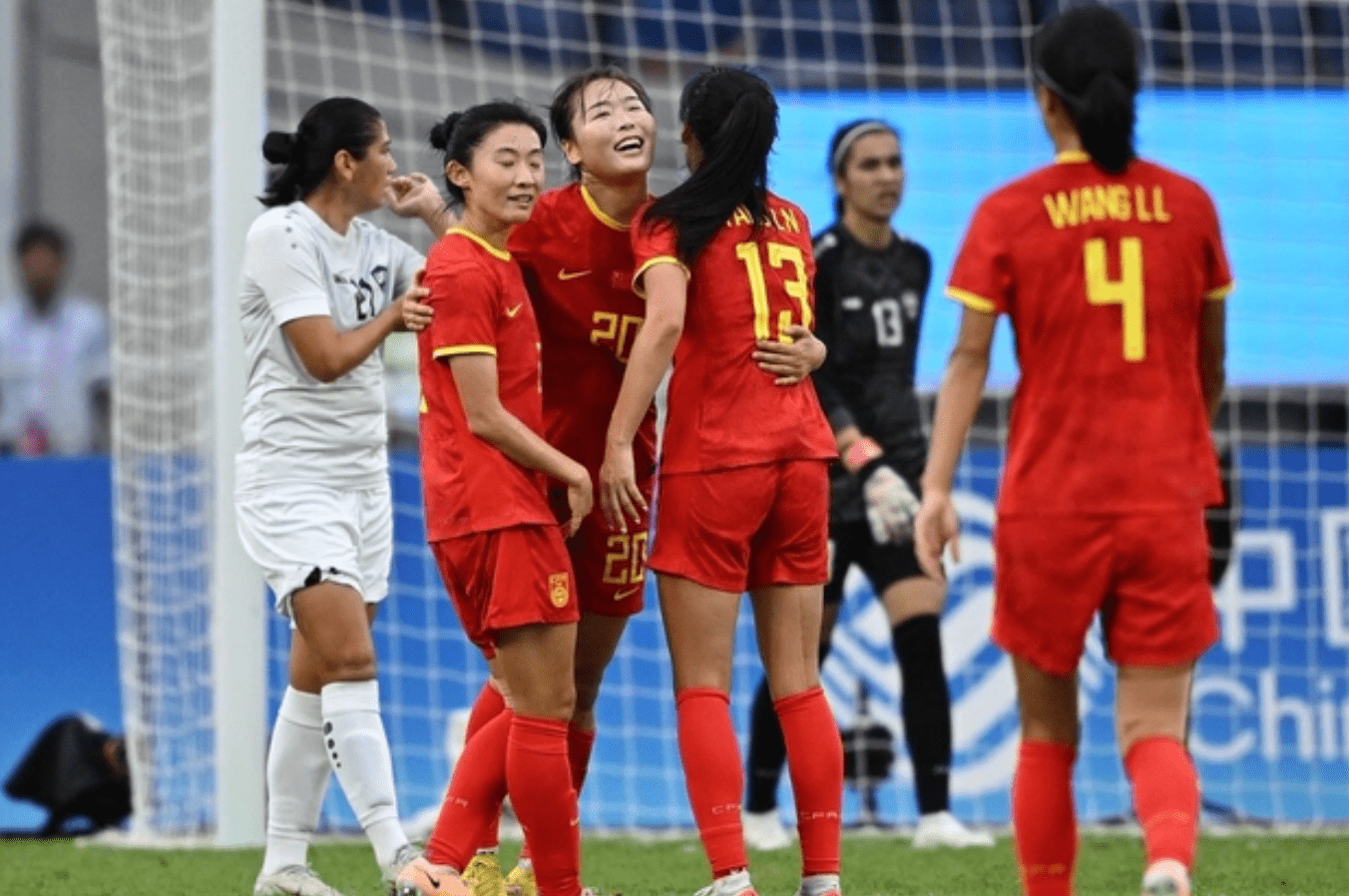 【华体网】日本女足夺冠，中国女足7-0夺得铜牌，乌兹别克斯坦成“出气筒”