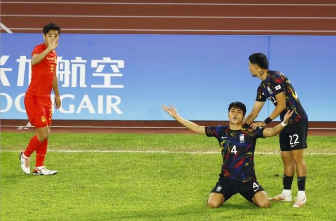 【华体网】杭州亚运会中韩男足比赛爆发场外大战